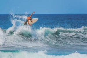 Surf surfing