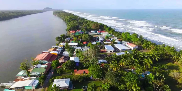 Tortuguero drone, Costa Rica